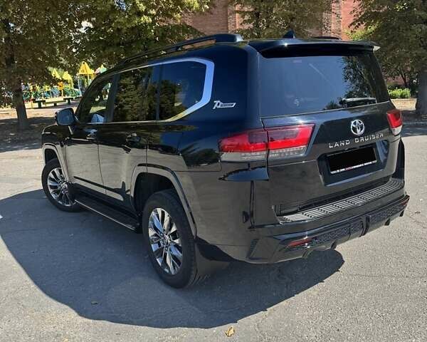 Черный Тойота Ленд Крузер, объемом двигателя 3.35 л и пробегом 110 тыс. км за 82000 $, фото 2 на Automoto.ua