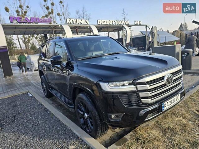 Чорний Тойота Ленд Крузер, об'ємом двигуна 3.3 л та пробігом 97 тис. км за 81651 $, фото 12 на Automoto.ua