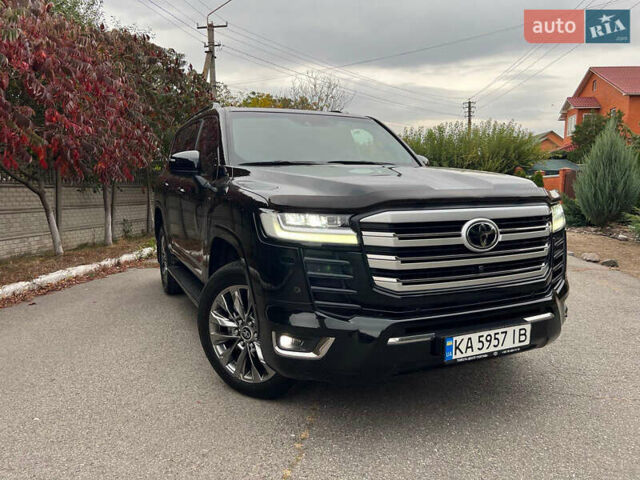 Черный Тойота Ленд Крузер, объемом двигателя 3.5 л и пробегом 90 тыс. км за 70000 $, фото 1 на Automoto.ua