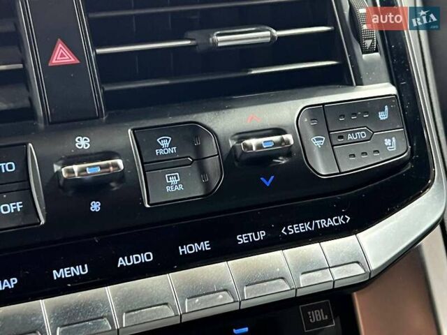 Черный Тойота Ленд Крузер, объемом двигателя 3.3 л и пробегом 202 тыс. км за 73000 $, фото 24 на Automoto.ua