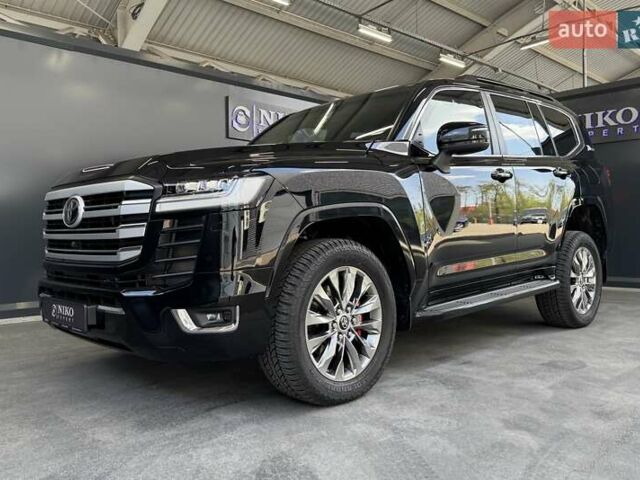 Черный Тойота Ленд Крузер, объемом двигателя 3.35 л и пробегом 1 тыс. км за 180000 $, фото 2 на Automoto.ua