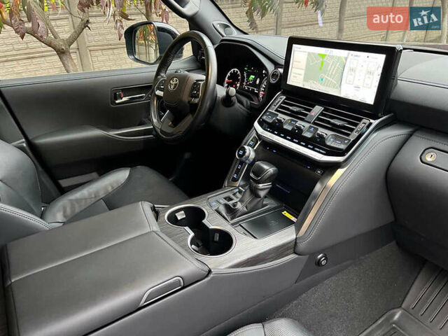 Черный Тойота Ленд Крузер, объемом двигателя 3.5 л и пробегом 90 тыс. км за 70000 $, фото 10 на Automoto.ua