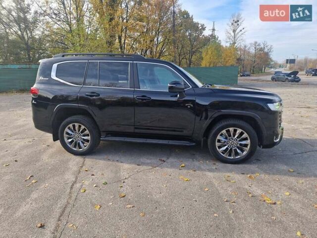 Черный Тойота Ленд Крузер, объемом двигателя 3.35 л и пробегом 102 тыс. км за 76000 $, фото 4 на Automoto.ua