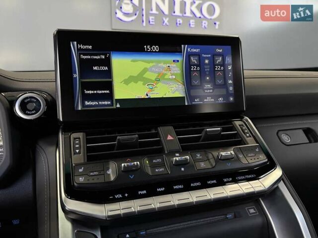 Черный Тойота Ленд Крузер, объемом двигателя 3.35 л и пробегом 1 тыс. км за 180000 $, фото 36 на Automoto.ua