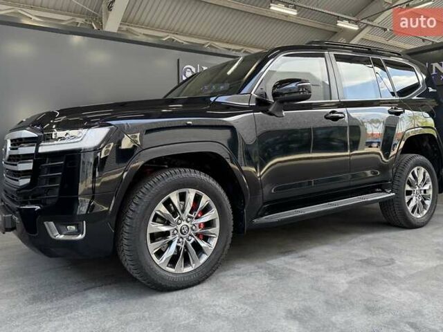 Черный Тойота Ленд Крузер, объемом двигателя 3.35 л и пробегом 1 тыс. км за 180000 $, фото 5 на Automoto.ua