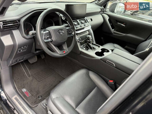 Черный Тойота Ленд Крузер, объемом двигателя 3.45 л и пробегом 65 тыс. км за 72500 $, фото 49 на Automoto.ua