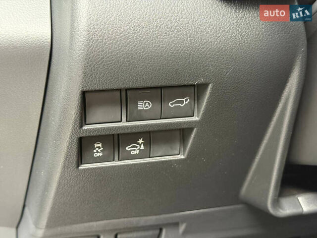 Черный Тойота Ленд Крузер, объемом двигателя 3.45 л и пробегом 65 тыс. км за 72500 $, фото 28 на Automoto.ua