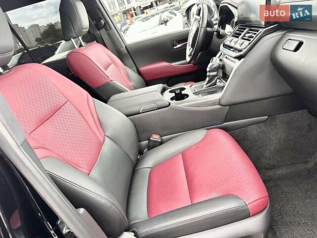 Чорний Тойота Ленд Крузер, об'ємом двигуна 3.35 л та пробігом 31 тис. км за 87700 $, фото 13 на Automoto.ua