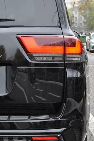 Черный Тойота Ленд Крузер, объемом двигателя 3.3 л и пробегом 28 тыс. км за 89900 $, фото 10 на Automoto.ua