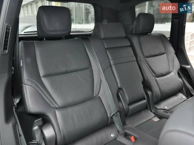 Черный Тойота Ленд Крузер, объемом двигателя 3.3 л и пробегом 28 тыс. км за 89900 $, фото 21 на Automoto.ua