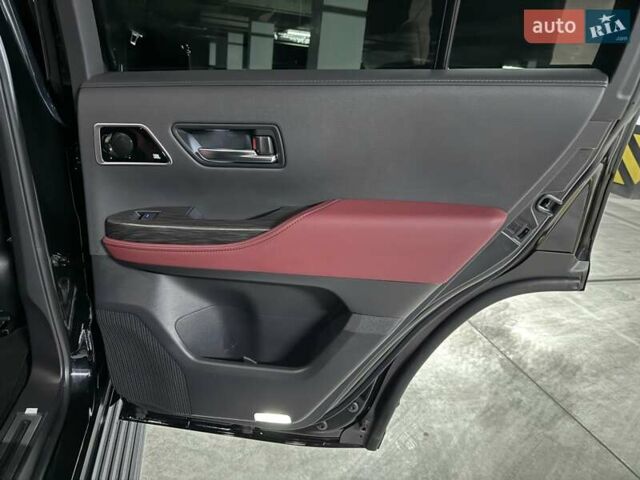 Черный Тойота Ленд Крузер, объемом двигателя 3.35 л и пробегом 13 тыс. км за 87000 $, фото 30 на Automoto.ua