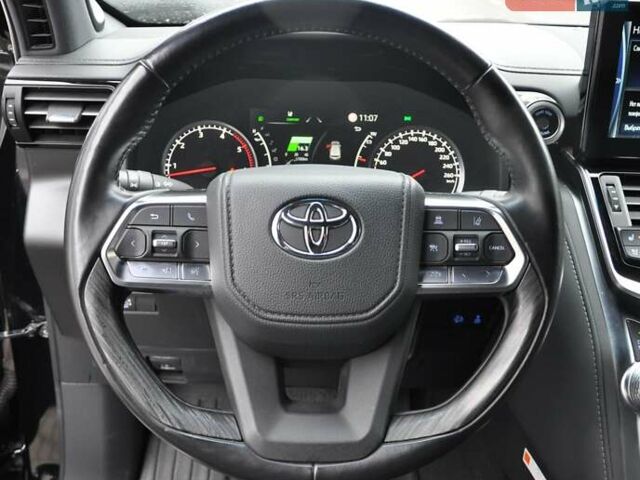 Черный Тойота Ленд Крузер, объемом двигателя 3.3 л и пробегом 28 тыс. км за 89900 $, фото 36 на Automoto.ua