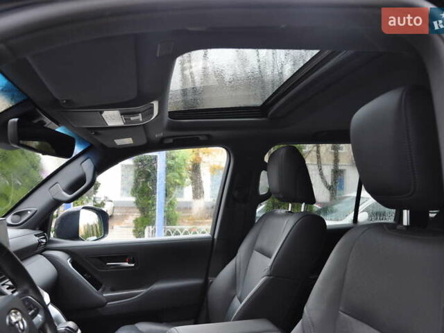 Черный Тойота Ленд Крузер, объемом двигателя 3.3 л и пробегом 28 тыс. км за 89900 $, фото 31 на Automoto.ua