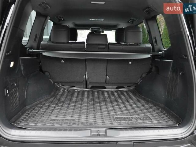 Черный Тойота Ленд Крузер, объемом двигателя 3.3 л и пробегом 28 тыс. км за 89900 $, фото 6 на Automoto.ua