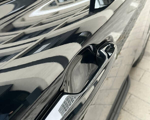 Черный Тойота Ленд Крузер, объемом двигателя 3.35 л и пробегом 79 тыс. км за 88499 $, фото 19 на Automoto.ua