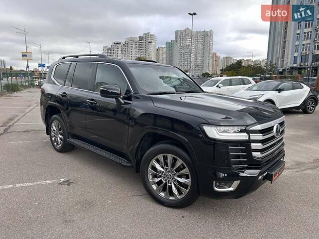 Черный Тойота Ленд Крузер, объемом двигателя 3.35 л и пробегом 19 тыс. км за 88700 $, фото 14 на Automoto.ua