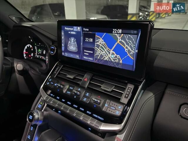 Черный Тойота Ленд Крузер, объемом двигателя 3.35 л и пробегом 13 тыс. км за 87000 $, фото 37 на Automoto.ua