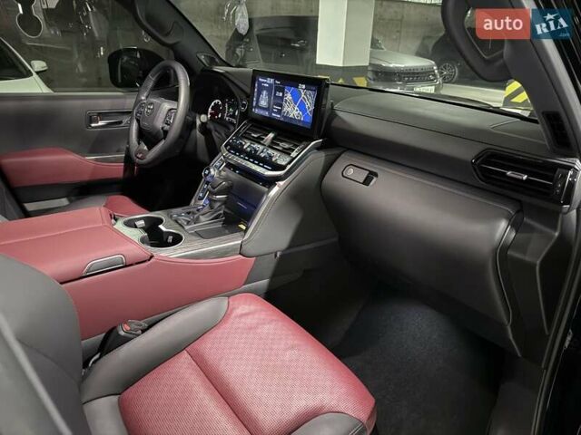 Черный Тойота Ленд Крузер, объемом двигателя 3.35 л и пробегом 13 тыс. км за 87000 $, фото 34 на Automoto.ua