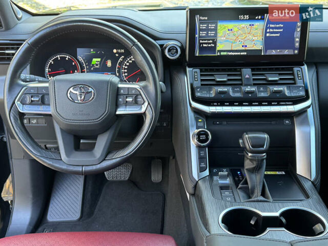 Черный Тойота Ленд Крузер, объемом двигателя 3.35 л и пробегом 24 тыс. км за 83700 $, фото 19 на Automoto.ua