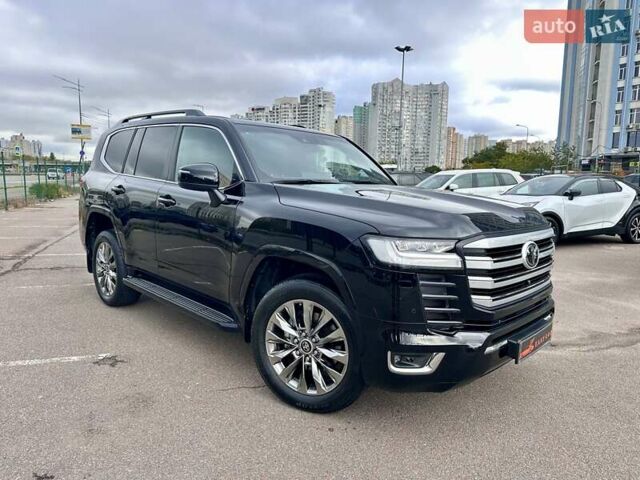 Черный Тойота Ленд Крузер, объемом двигателя 3.35 л и пробегом 19 тыс. км за 88700 $, фото 11 на Automoto.ua