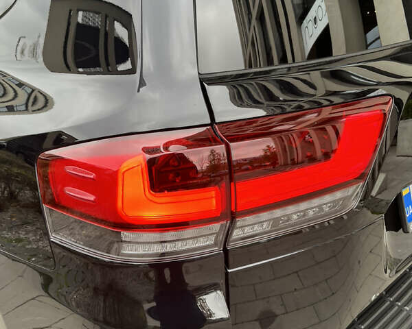 Черный Тойота Ленд Крузер, объемом двигателя 3.35 л и пробегом 79 тыс. км за 88499 $, фото 11 на Automoto.ua