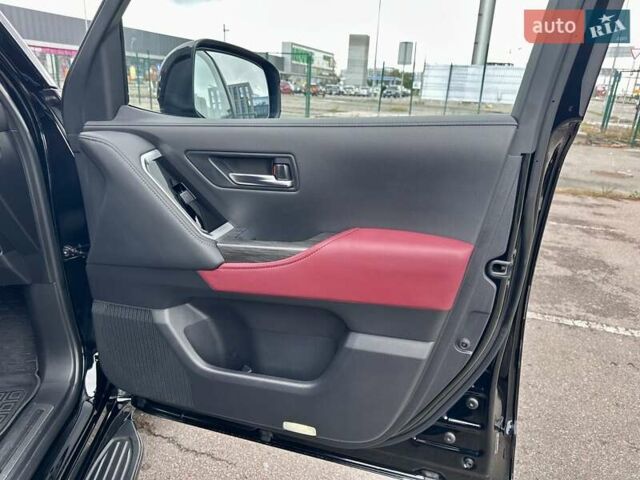 Черный Тойота Ленд Крузер, объемом двигателя 3.35 л и пробегом 19 тыс. км за 88700 $, фото 21 на Automoto.ua