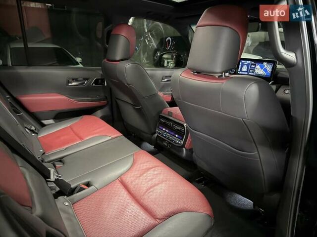 Черный Тойота Ленд Крузер, объемом двигателя 3.35 л и пробегом 13 тыс. км за 87000 $, фото 31 на Automoto.ua