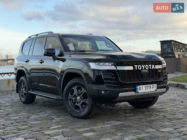 Черный Тойота Ленд Крузер, объемом двигателя 3.45 л и пробегом 65 тыс. км за 72500 $, фото 1 на Automoto.ua
