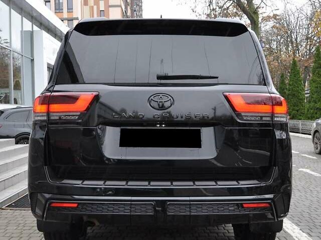 Черный Тойота Ленд Крузер, объемом двигателя 3.3 л и пробегом 28 тыс. км за 89900 $, фото 4 на Automoto.ua