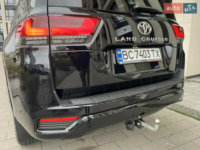 Черный Тойота Ленд Крузер, объемом двигателя 3.35 л и пробегом 79 тыс. км за 88499 $, фото 10 на Automoto.ua