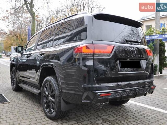 Черный Тойота Ленд Крузер, объемом двигателя 3.3 л и пробегом 28 тыс. км за 89900 $, фото 3 на Automoto.ua