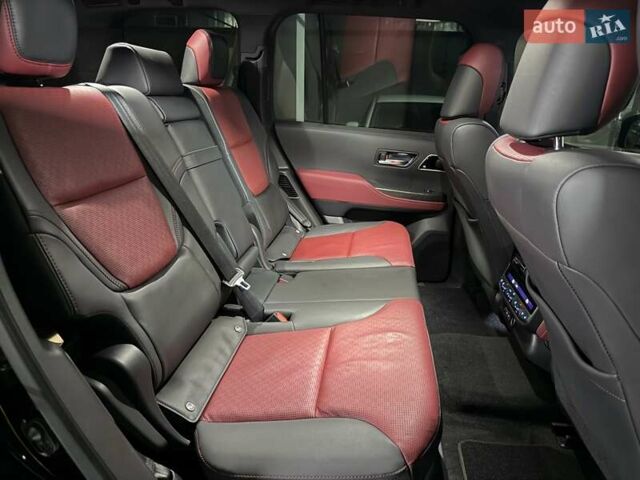 Черный Тойота Ленд Крузер, объемом двигателя 3.35 л и пробегом 13 тыс. км за 87000 $, фото 32 на Automoto.ua