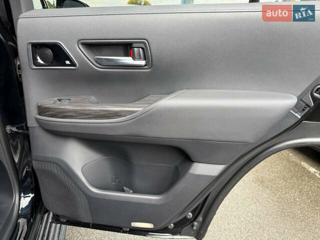 Черный Тойота Ленд Крузер, объемом двигателя 3.45 л и пробегом 65 тыс. км за 72500 $, фото 31 на Automoto.ua