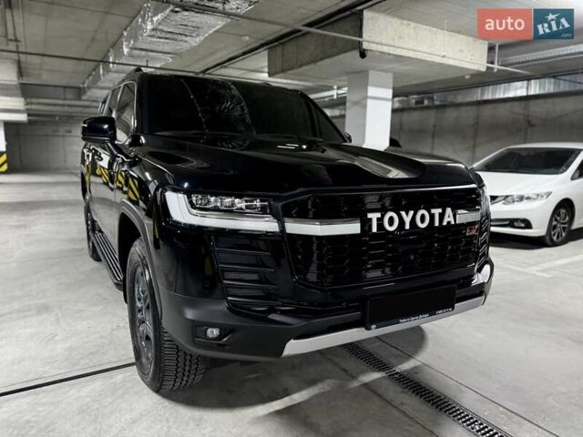 Черный Тойота Ленд Крузер, объемом двигателя 3.35 л и пробегом 13 тыс. км за 87000 $, фото 17 на Automoto.ua