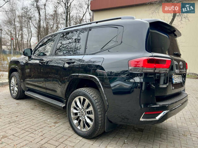 Чорний Тойота Ленд Крузер, об'ємом двигуна 3.3 л та пробігом 7 тис. км за 98500 $, фото 19 на Automoto.ua