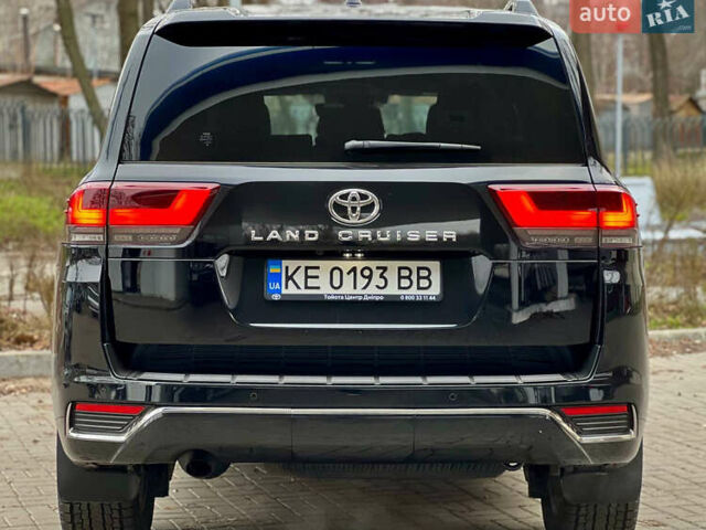 Чорний Тойота Ленд Крузер, об'ємом двигуна 3.3 л та пробігом 7 тис. км за 98500 $, фото 12 на Automoto.ua