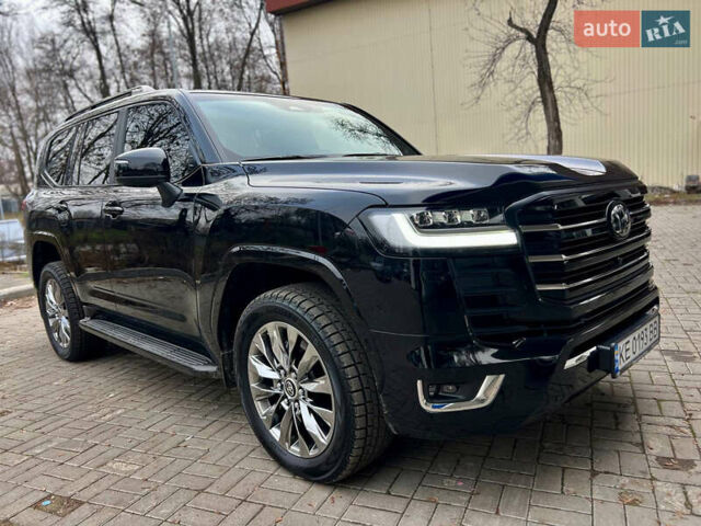 Чорний Тойота Ленд Крузер, об'ємом двигуна 3.3 л та пробігом 7 тис. км за 98500 $, фото 4 на Automoto.ua