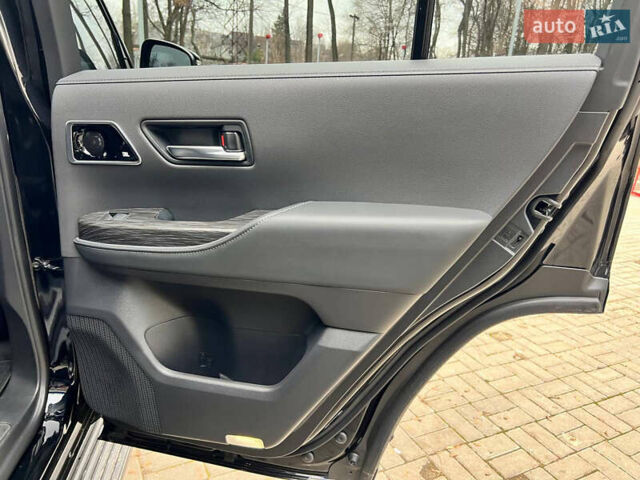 Чорний Тойота Ленд Крузер, об'ємом двигуна 3.3 л та пробігом 7 тис. км за 98500 $, фото 32 на Automoto.ua