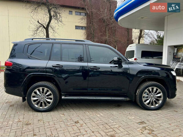 Чорний Тойота Ленд Крузер, об'ємом двигуна 3.3 л та пробігом 7 тис. км за 98500 $, фото 8 на Automoto.ua