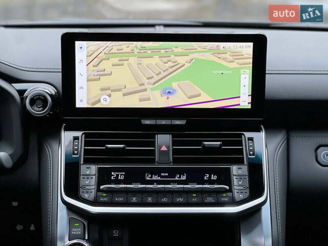 Чорний Тойота Ленд Крузер, об'ємом двигуна 3.3 л та пробігом 7 тис. км за 98500 $, фото 36 на Automoto.ua