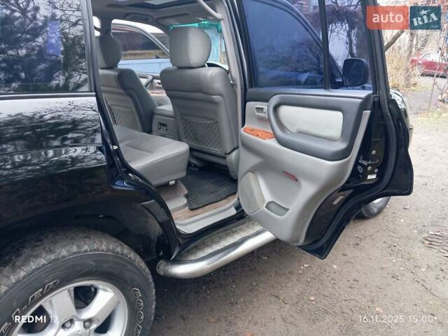 Коричневый Тойота Ленд Крузер, объемом двигателя 4.66 л и пробегом 260 тыс. км за 14000 $, фото 2 на Automoto.ua