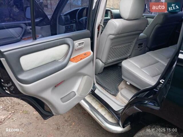 Коричневый Тойота Ленд Крузер, объемом двигателя 4.66 л и пробегом 260 тыс. км за 14000 $, фото 3 на Automoto.ua