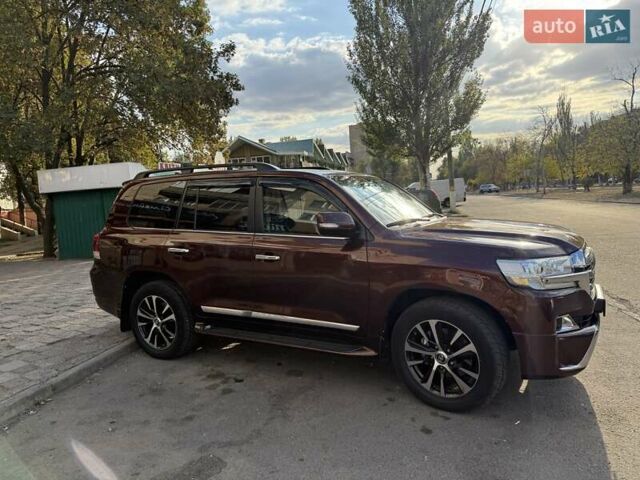 Коричневый Тойота Ленд Крузер, объемом двигателя 4.46 л и пробегом 211 тыс. км за 47000 $, фото 6 на Automoto.ua