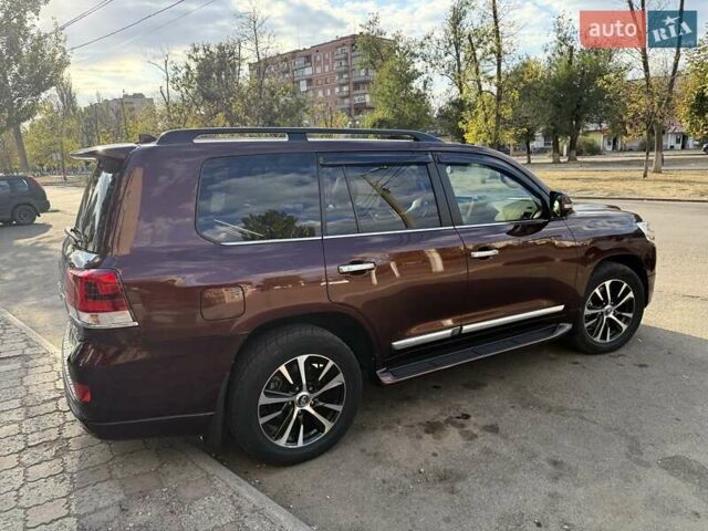 Коричневый Тойота Ленд Крузер, объемом двигателя 4.46 л и пробегом 211 тыс. км за 47000 $, фото 5 на Automoto.ua