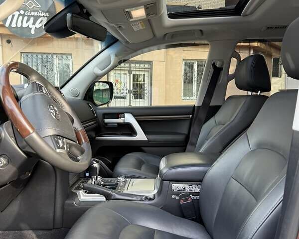 Коричневый Тойота Ленд Крузер, объемом двигателя 4.46 л и пробегом 211 тыс. км за 47000 $, фото 22 на Automoto.ua