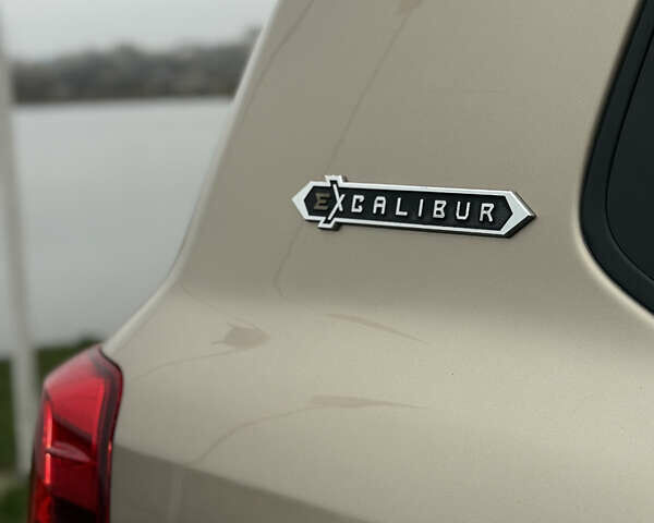 Коричневый Тойота Ленд Крузер, объемом двигателя 4.46 л и пробегом 250 тыс. км за 50000 $, фото 3 на Automoto.ua