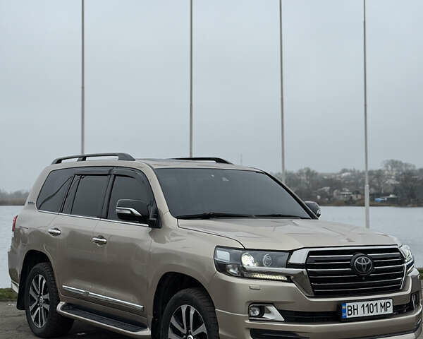 Коричневый Тойота Ленд Крузер, объемом двигателя 4.46 л и пробегом 250 тыс. км за 50000 $, фото 1 на Automoto.ua