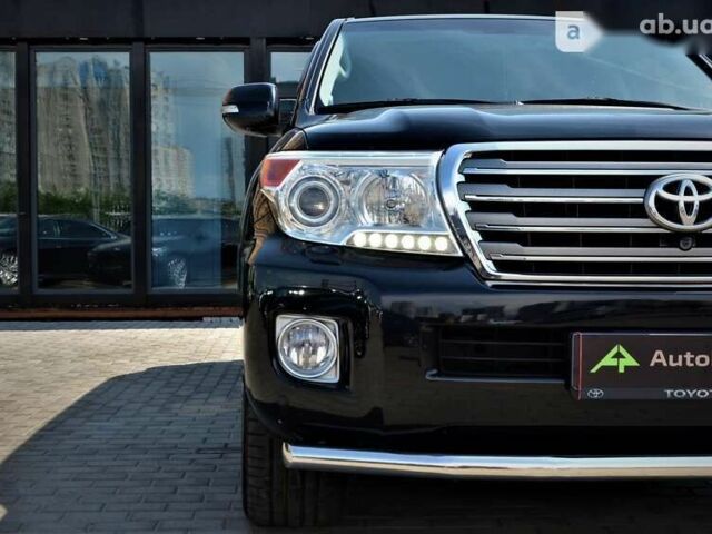 Тойота Ленд Крузер, об'ємом двигуна 0 л та пробігом 240 тис. км за 40999 $, фото 13 на Automoto.ua