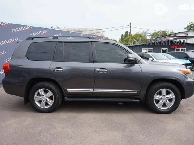 Тойота Ленд Крузер, об'ємом двигуна 4.5 л та пробігом 134 тис. км за 43000 $, фото 3 на Automoto.ua