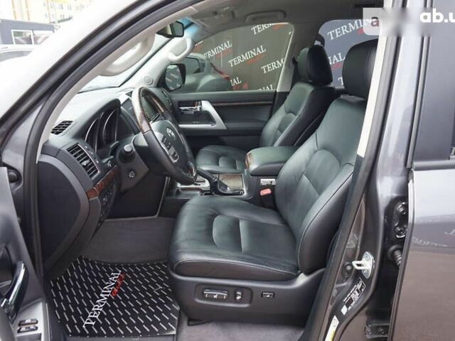 Тойота Ленд Крузер, об'ємом двигуна 4.5 л та пробігом 134 тис. км за 43000 $, фото 18 на Automoto.ua